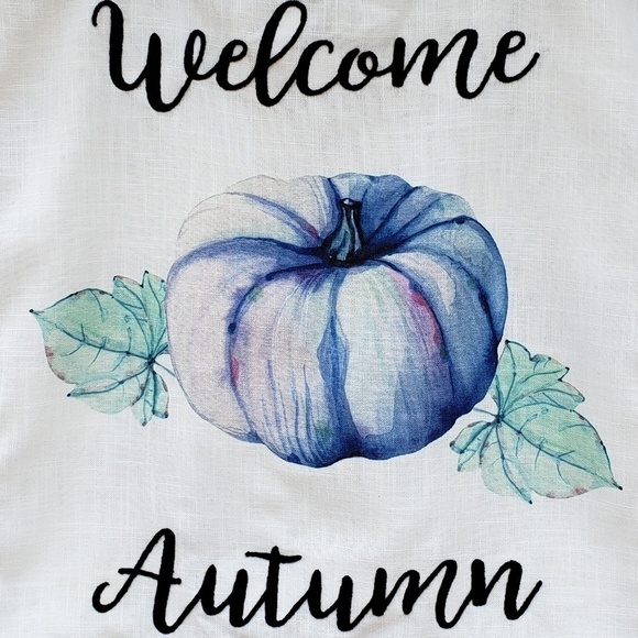 Welcome Autumn blue pumpkin pillowcase - Picture 2 of 5